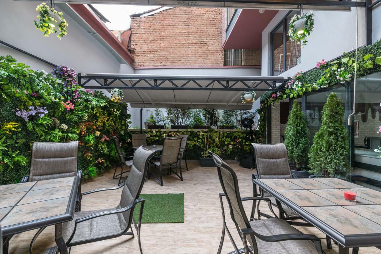 Veranova Hotel Tbilisi Exterior foto